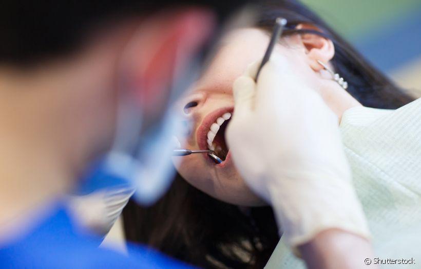 A higiene bucal para pessoas com câncer de boca muda? Veja as dicas de um dentista