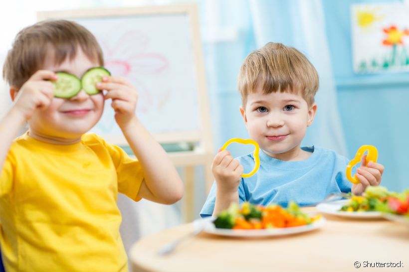 Como a alimentação pode influenciar na saúde bucal do seu filho