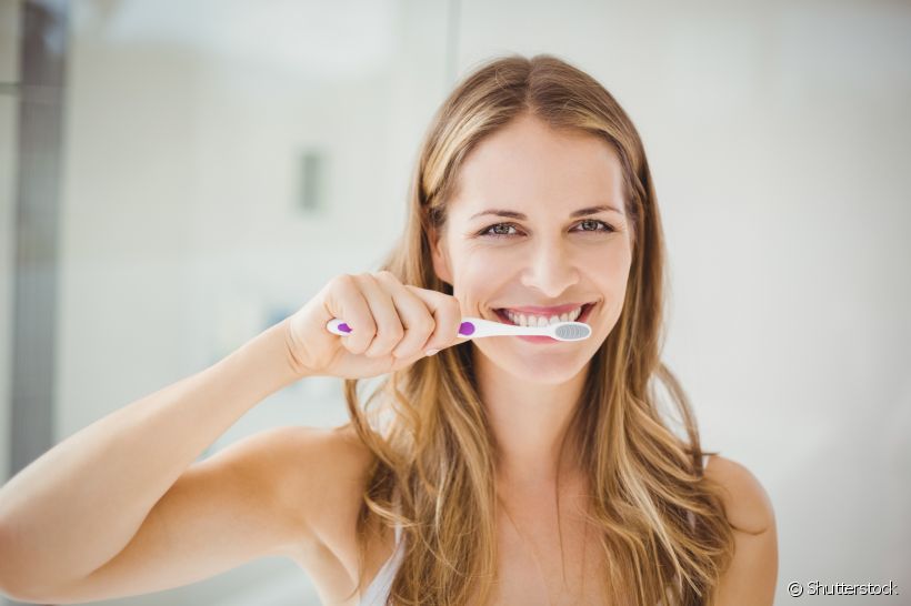 Quantas vezes por dia é preciso escovar os dentes?