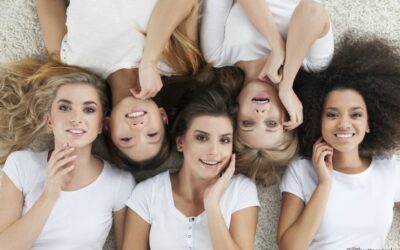 Por um sorriso sempre bonito: o que toda mulher precisa para cuidar da sua saúde bucal