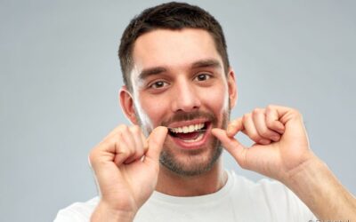 Uso incorreto do fio dental pode afetar a saúde bucal. Entenda!