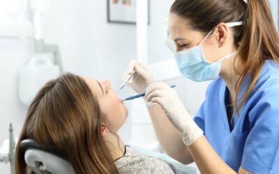 Aparelho ortodôntico: ortodontista indica o tempo de manutenção