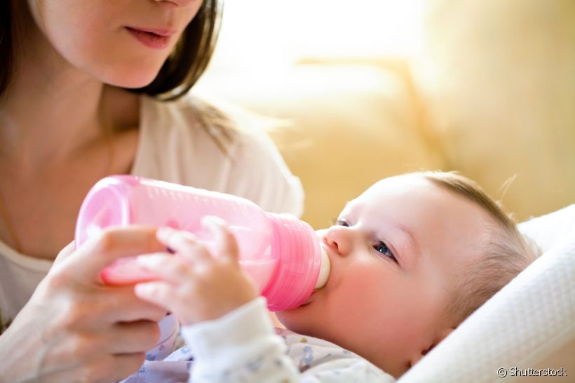 Como a chupeta e mamadeira afetam a saúde bucal infantil