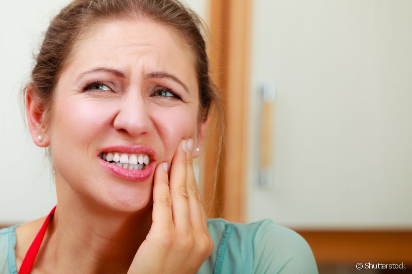 Sensibilidade nos dentes aumenta no verão? Dentista esclarece