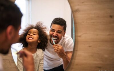 Cárie, gengivite e mau hálito em cada fase da vida