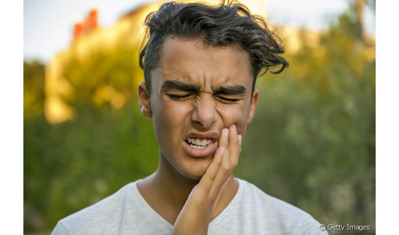 Mandíbula deslocada pode prejudicar a posição dos dentes?