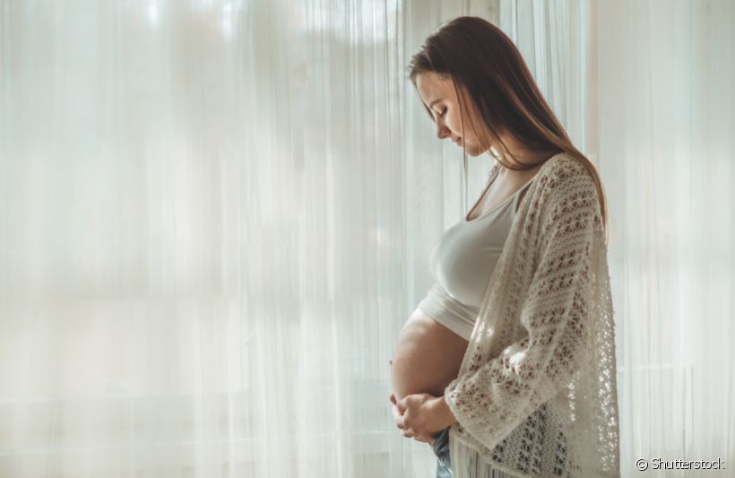 Cárie pode causar parto prematuro? Dentista explica importância da saúde bucal durante a gravidez