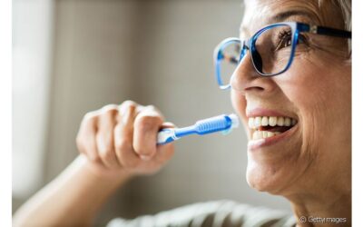 5 dicas de como cuidar do seu implante dentário no dia a dia