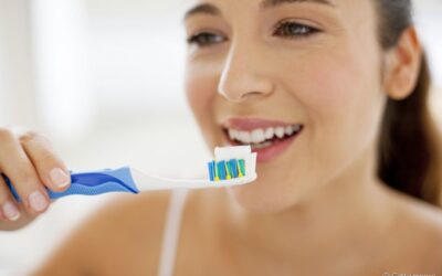 Pasta de dente pode ajudar a tratar gengivite e periodontite