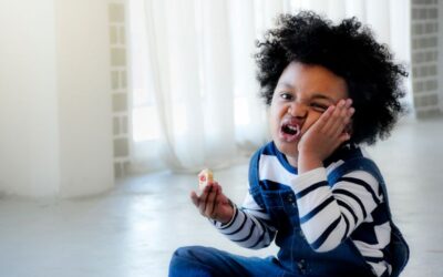 Além da cárie: dor de dente na criança pode ser sensibilidade? Entenda as causas da perda do esmalte dentário