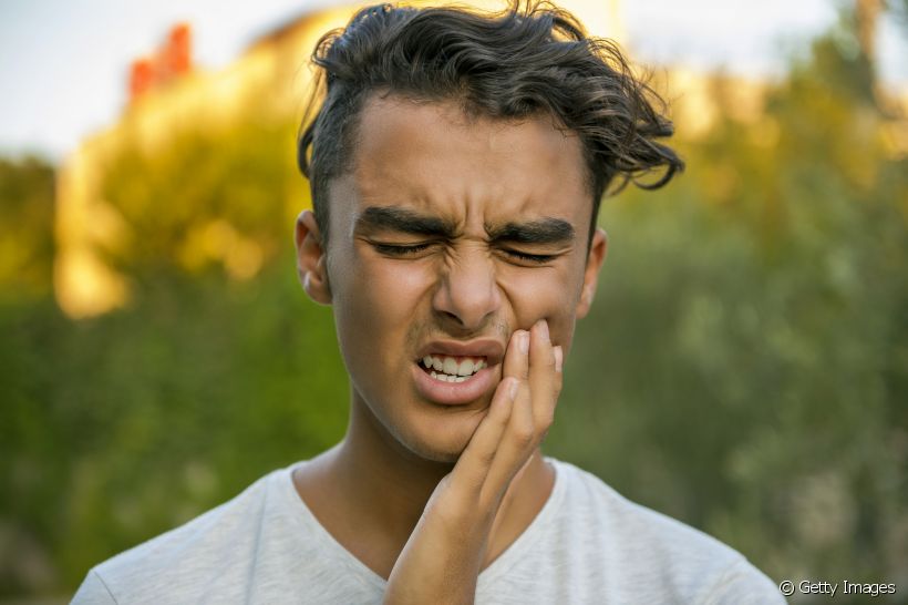 Afta no céu da boca: o que é? Quais as causas? Como tratar essa lesão?