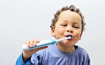 Vantagens da escova de dentes elétrica para higiene bucal infantil