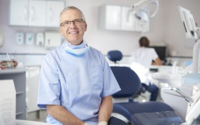 Qual é a diferença entre dentista e odontologista?