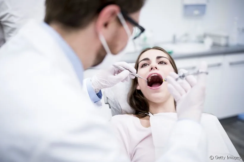 Como saber se sua restauração dentária está alta ou baixa demais?