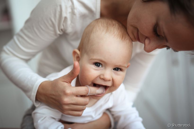 Como aliviar a dor de dente em bebês? Veja medidas que podem amenizar o incômodo