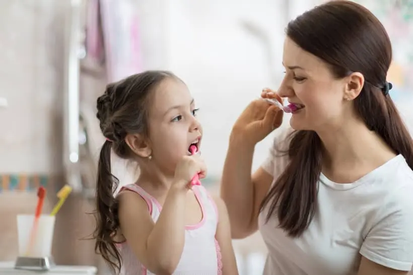 Como realizar a higiene bucal de crianças autistas